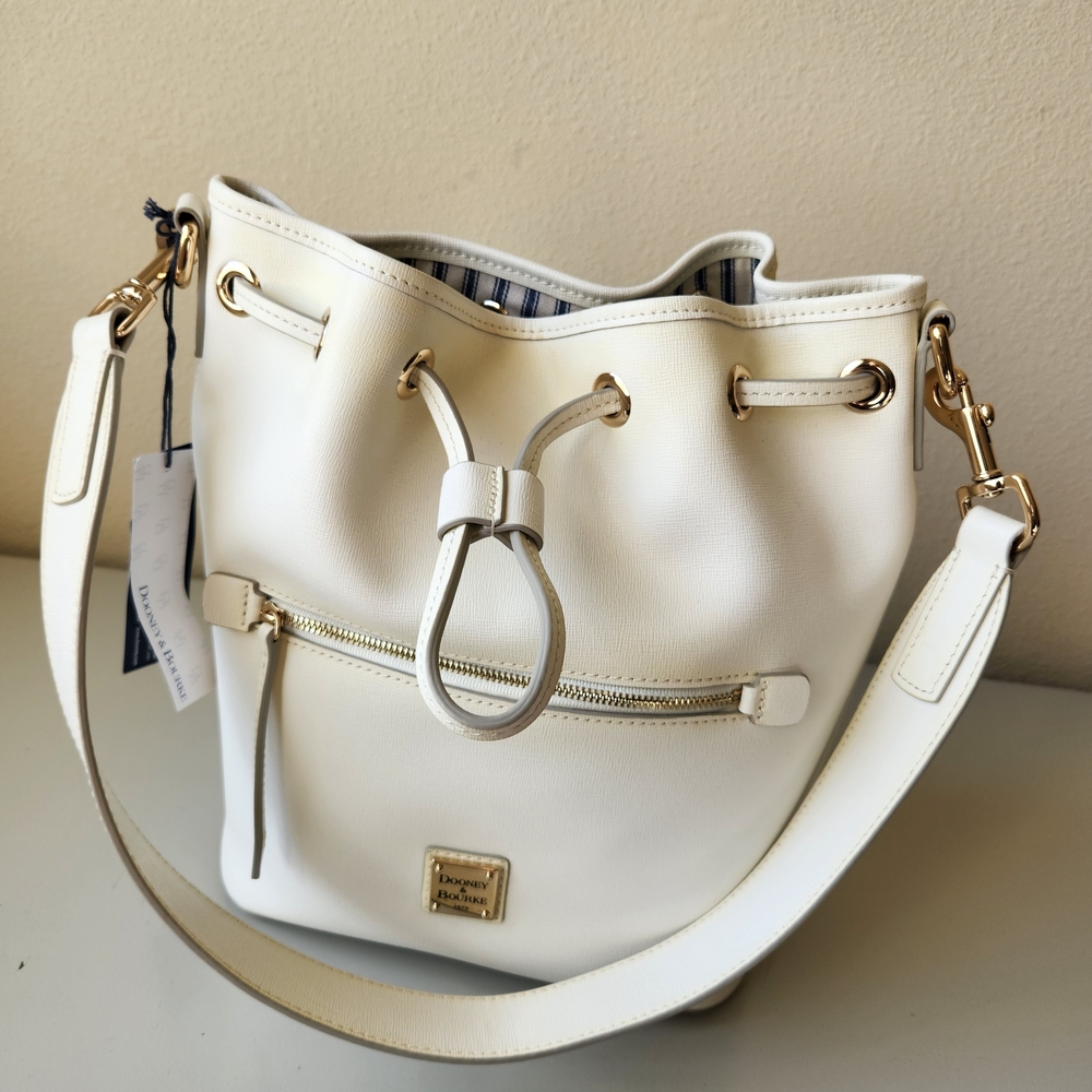 New Elegant Cream Dooney & Burke Bucket Bag - Picture 7 of 7